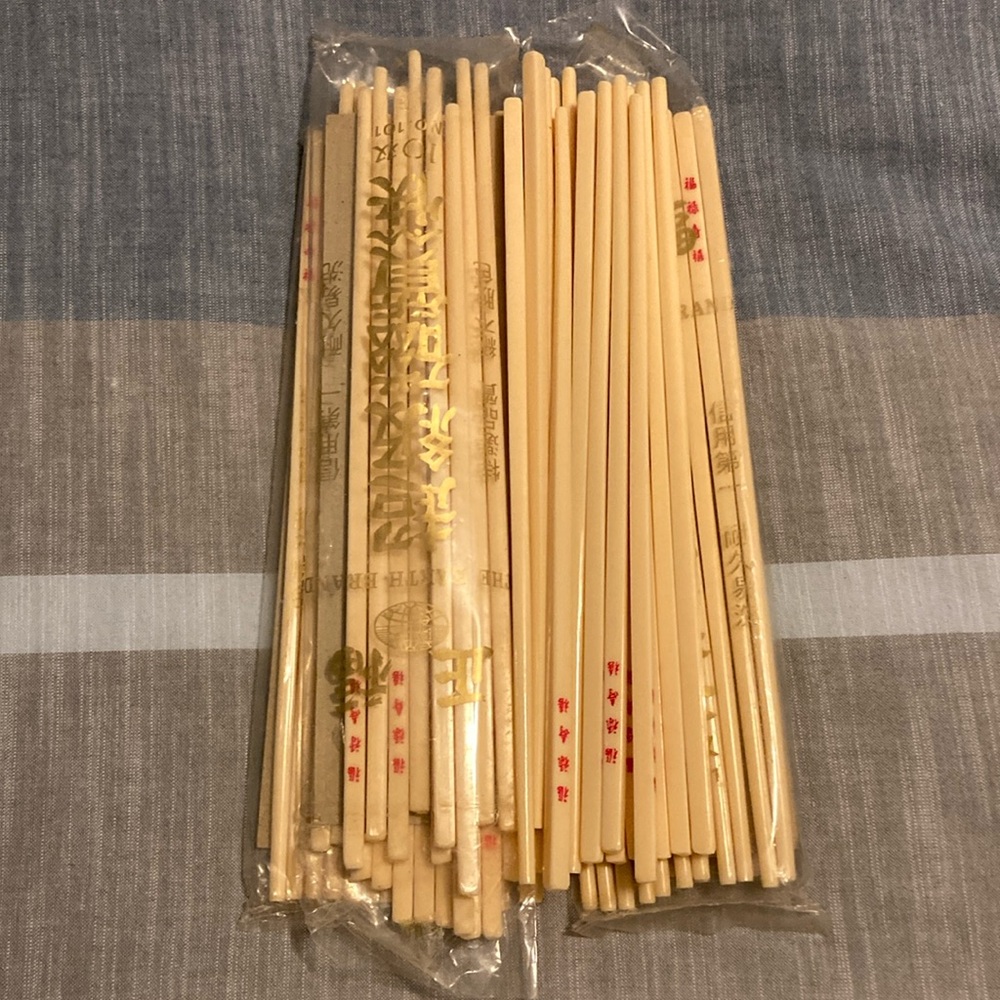 Hard plastic chopsticks 🥢